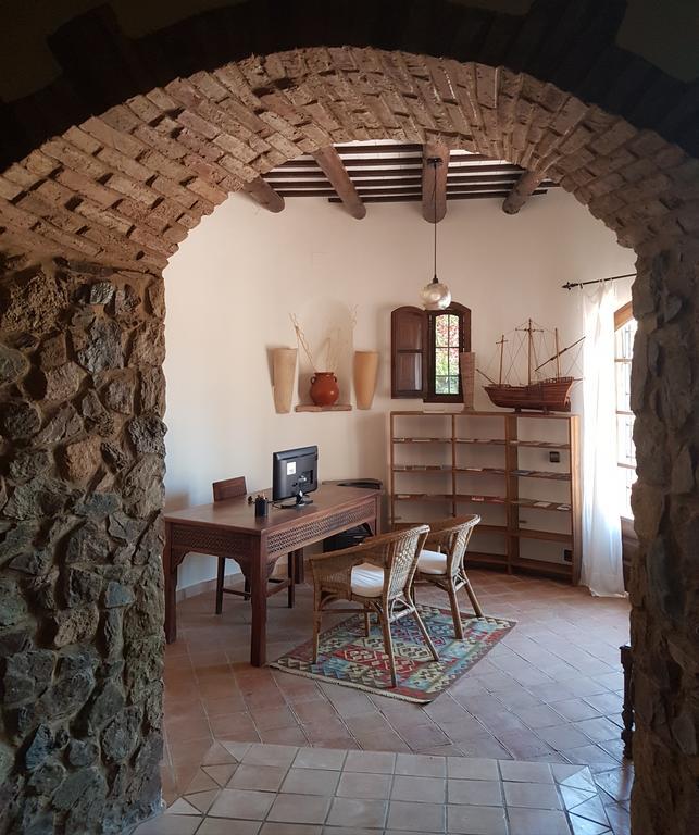 Mas Tomas Guest House Vall Llobrega Bagian luar foto